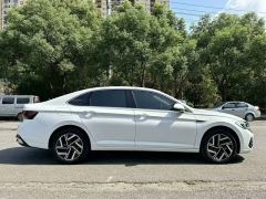 Volkswagen Jetta 300TSI Edition - photo 12
