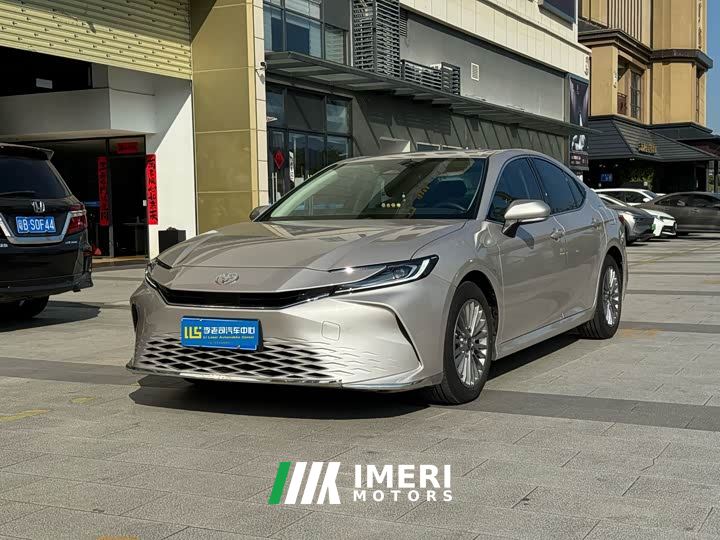Toyota Camry 2.0E Elite Edition - car from China
