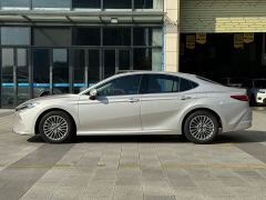 Toyota Camry 2.0E Elite Edition - photo 3