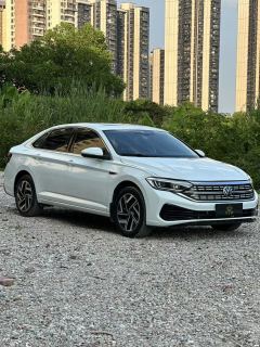 Volkswagen Jetta 300TSI Edition - ფოტო 2
