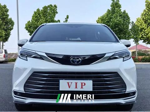 2026 Toyota Sienna Dual-Engine 2.5L RWD Comfort Edition - автомобиль из Китая