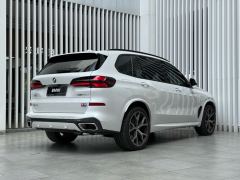 BMW X5 xDrive30Li Deluxe VersionM - ფოტო 17