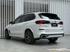 BMW X5 xDrive30Li Deluxe VersionM - ფოტო 19