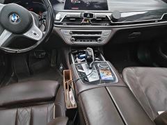 BMW 7 Series 730Li M Sport Package - ფოტო 19