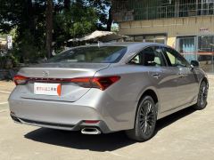 Toyota Avalon 2.0L CVT XLE Exclusive Edition - photo 5