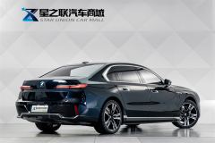 BMW i7 xDrive60L M Sport Package - фото 6