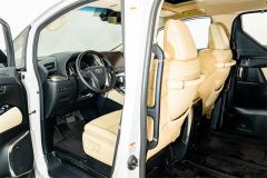 Toyota Alphard Dual-Engine 2.5L Luxury Edition - ფოტო 18