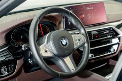 BMW 5 Series Facelift 525Li M Sport Package - ფოტო 10