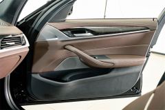 BMW 5 Series Facelift 525Li M Sport Package - ფოტო 15