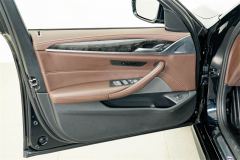 BMW 5 Series Facelift 525Li M Sport Package - ფოტო 16