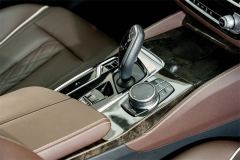 BMW 5 Series Facelift 525Li M Sport Package - ფოტო 18
