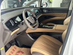Denza D9 DM-i 970 4WD Flagship Edition - ფოტო 4