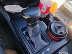 Lexus ES 300h Premium Edition - ფოტო 19