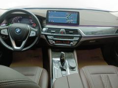 BMW 5 Series Facelift 525Li Luxury Package - ფოტო 16