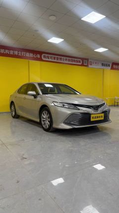 Toyota Camry 2.0G Luxury Edition - ფოტო 2