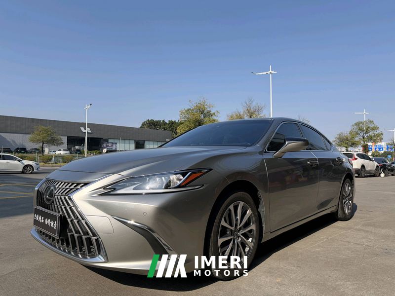 Lexus ES 200 Excellence Edition - ავტომობილი ჩინეთიდან