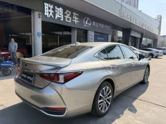 Lexus ES 200 Excellence Edition - ფოტო 8