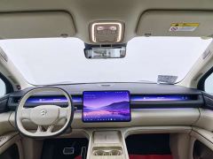 NIO ES8 Six-Seat Executive Luxury Edition - ფოტო 2