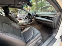 Toyota Avalon 2.0L CVT Luxury Edition - photo 9