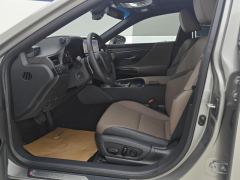 Lexus ES 200 Excellence Edition - ფოტო 14