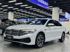 Volkswagen Jetta Sagitar 300TSI Dual Clutch Superior Edition - фото 1