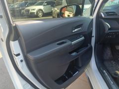 Toyota Sienna Dual-Engine 2.5L Prestige Edition - ფოტო 12