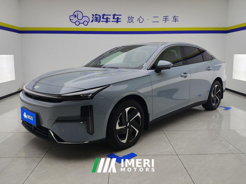 Geely Galaxy L6 EM-i 1.5L 140km Explorer Edition - car from China