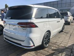 Roewe MG iMAX8 400TGI Premium - photo 8
