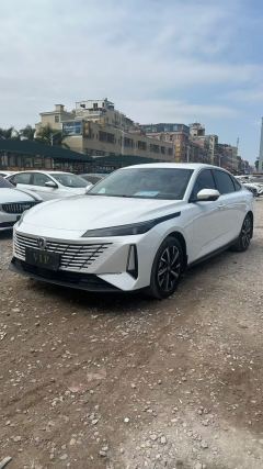 Changan Eado Chang 'an Ease Movement New Blue Whale 1.5T DCT 500Bar Prestigious Edition - фото 2