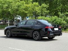 BMW 5 Series 530Li Premier M Sport Package - photo 4