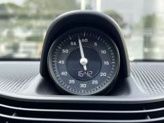 Porsche Taycan - ფოტო 14