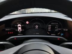 Porsche Taycan - ფოტო 18