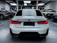 BMW 3 Series 325Li M Sport Package - ფოტო 12