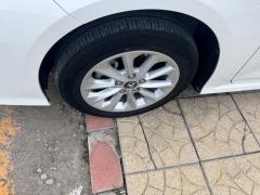 Toyota Corolla Dual-Engine 1.8L E-CVT Pioneer Edition - photo 2