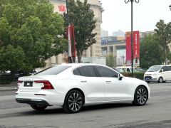 Volvo S60 B4 Intelligent Remote Luxury Edition - ფოტო 9