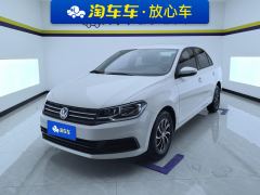 Volkswagen Santana 1.5L Manual Stylish Edition - фото 1
