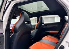 Changan UNI-V 1.5T PHEV Version - ფოტო 9