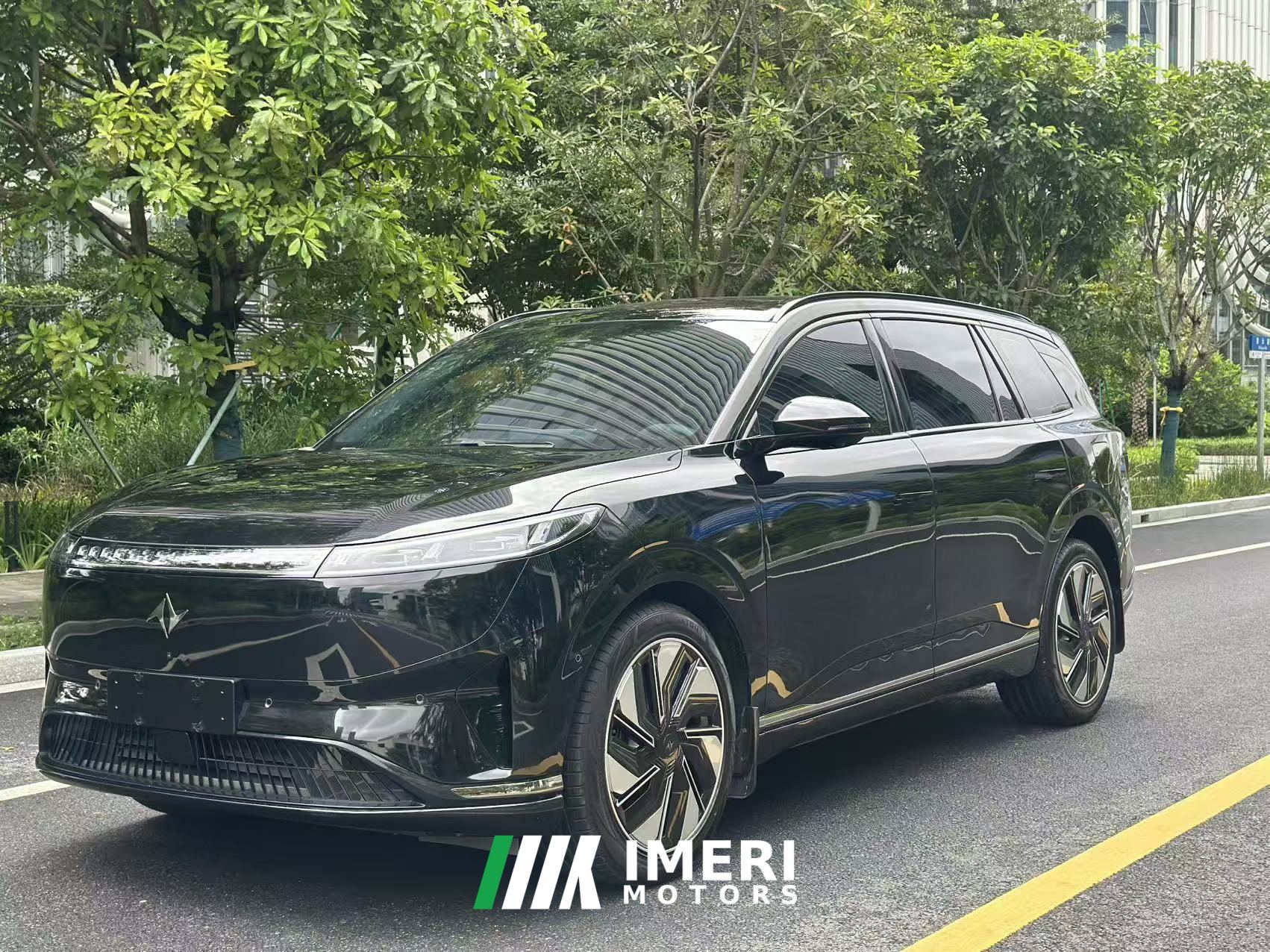 Dongfeng Yipai 008 EREV 210Max 6-seater