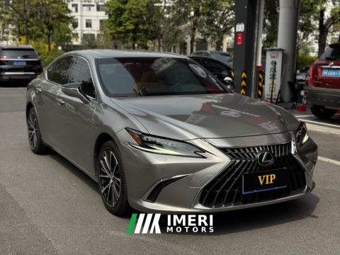 2022 Lexus ES 300h Premium Edition - автомобиль из Китая