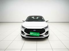 Ford Focus EcoBoost 180 ST-Line - ფოტო 2