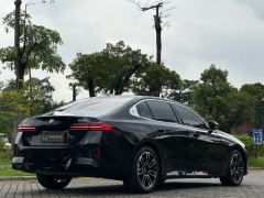 BMW 5 Series 530Li Premier M Sport Package - photo 6