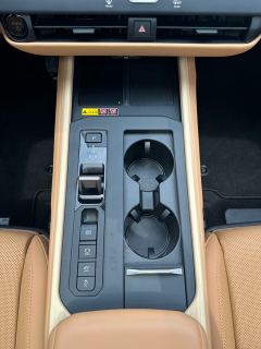 Lexus ES 300h - ფოტო 11