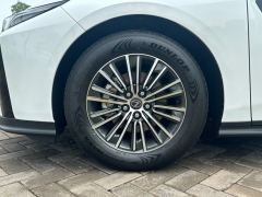 Lexus ES 300h - ფოტო 19