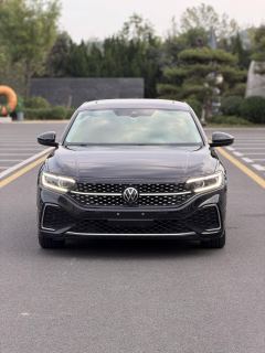 Volkswagen Passat Distinguished Edition 380TSI Longyao Edition - фото 3