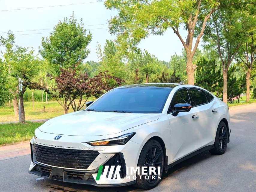 Changan UNI-V 1.5T Premium Version - ავტომობილი ჩინეთიდან