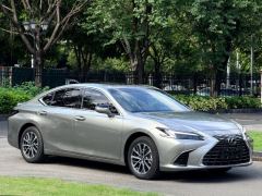 Lexus ES 300h Premium Edition - ფოტო 3