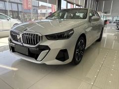 BMW 5 Series 530Li Luxury Edition Premium Package - photo 3