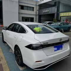 Nissan Sylphy 1.6L Comfort Edition - фото 3