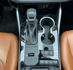 Toyota Highlander Dual-Engine 2.5L 4WD Elite Edition 7-seater - фото 16
