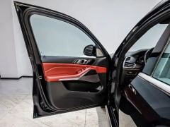 BMW X5 xDrive30Li Deluxe VersionM - ფოტო 3
